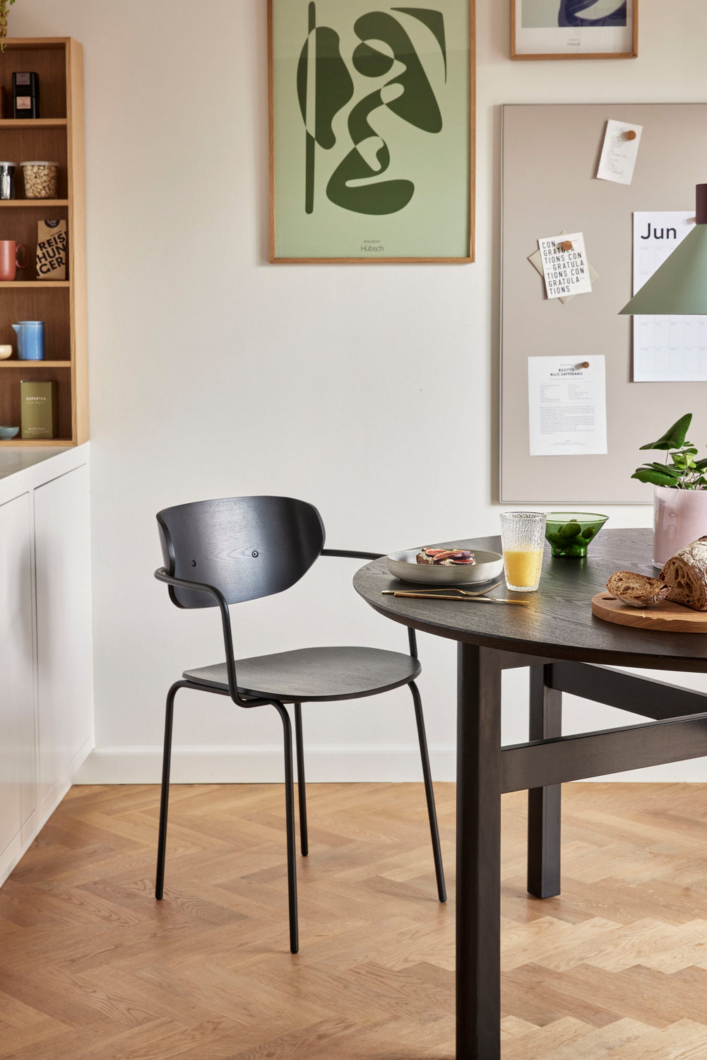 Fjord Dining Table – Round Large Black