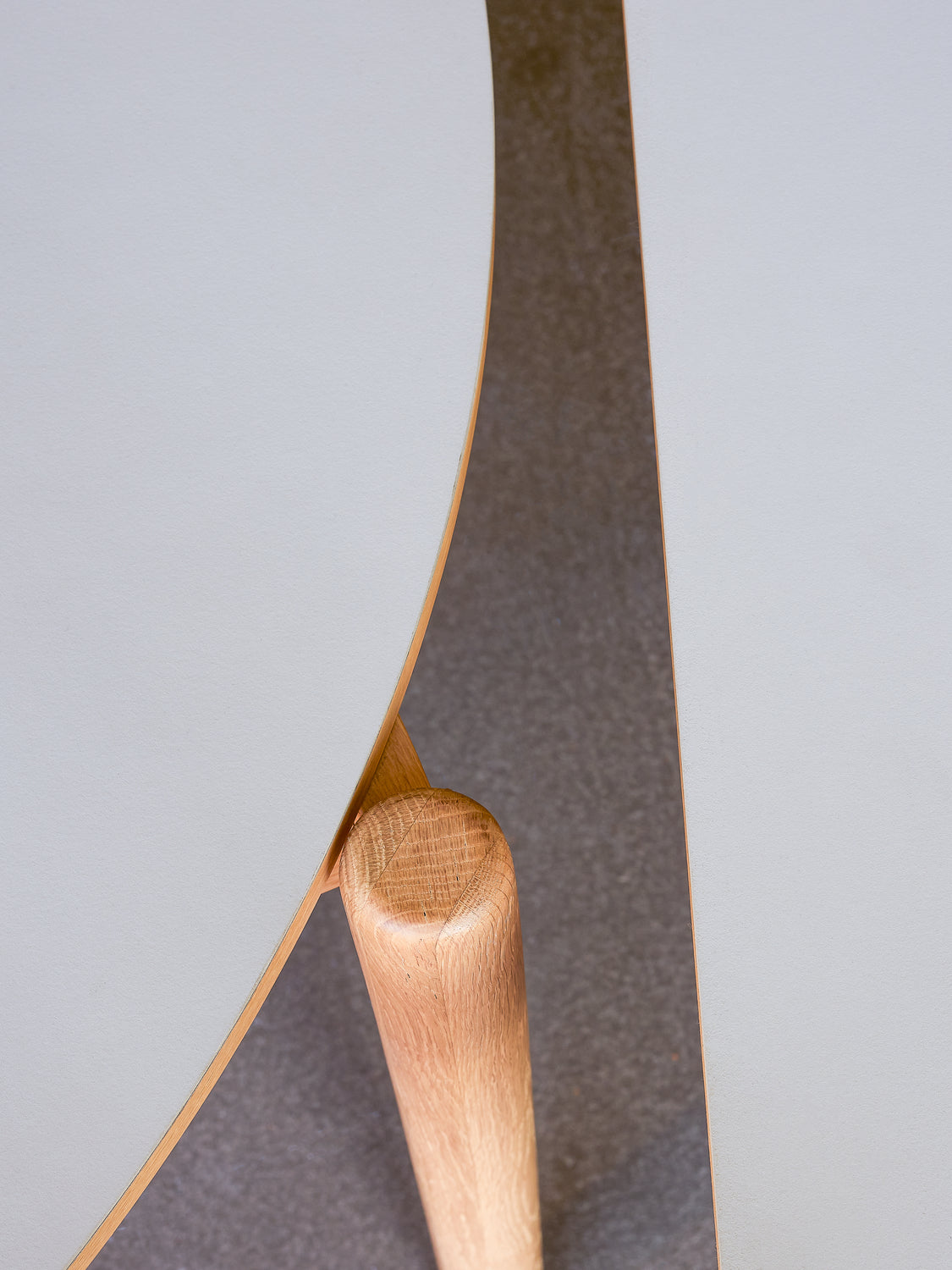 Oblique Dining Table – Round Grey