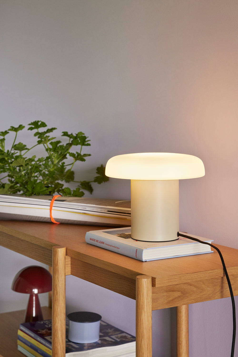 Ateliers Table Lamp Sand/White