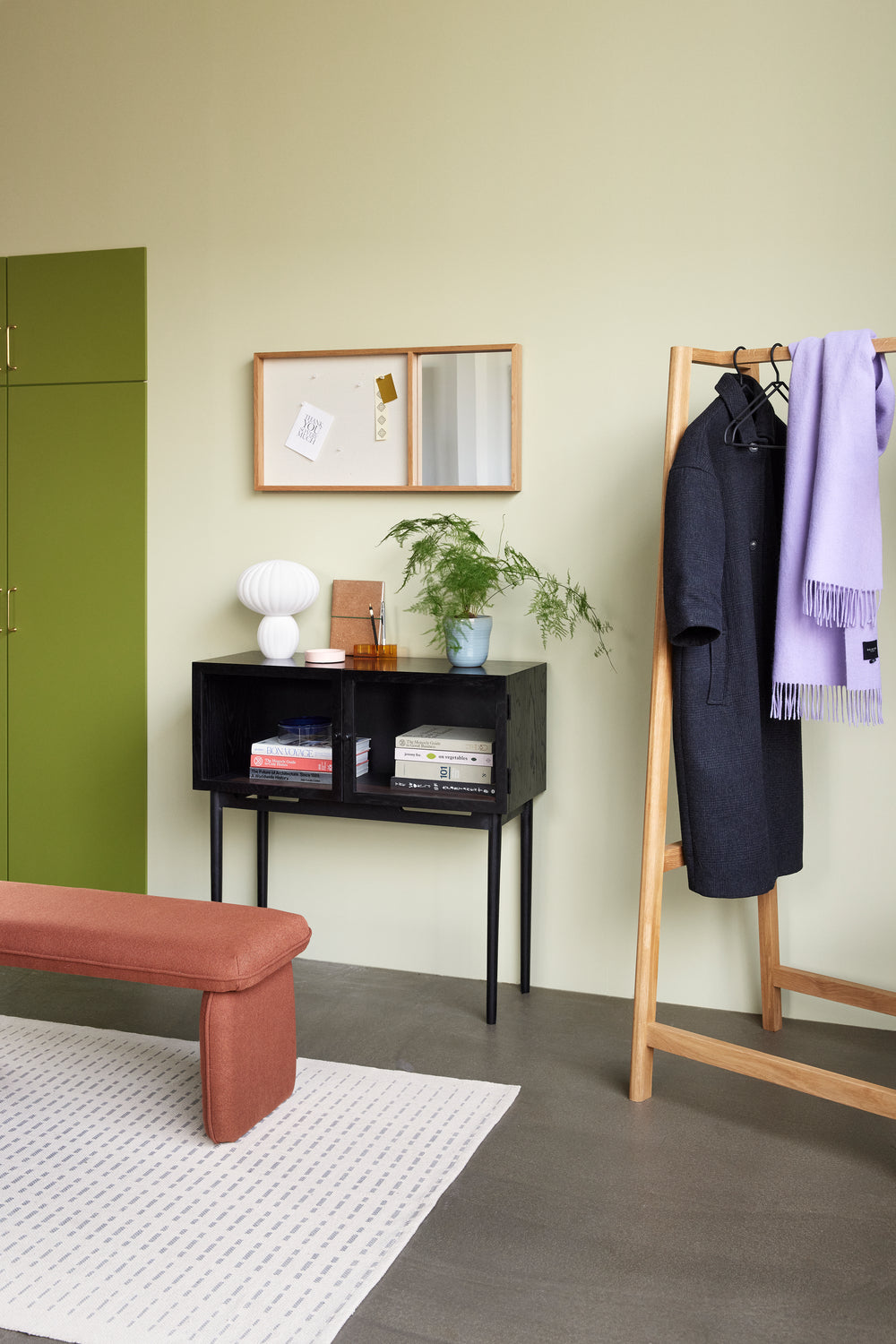 Kumu Table Lamp White