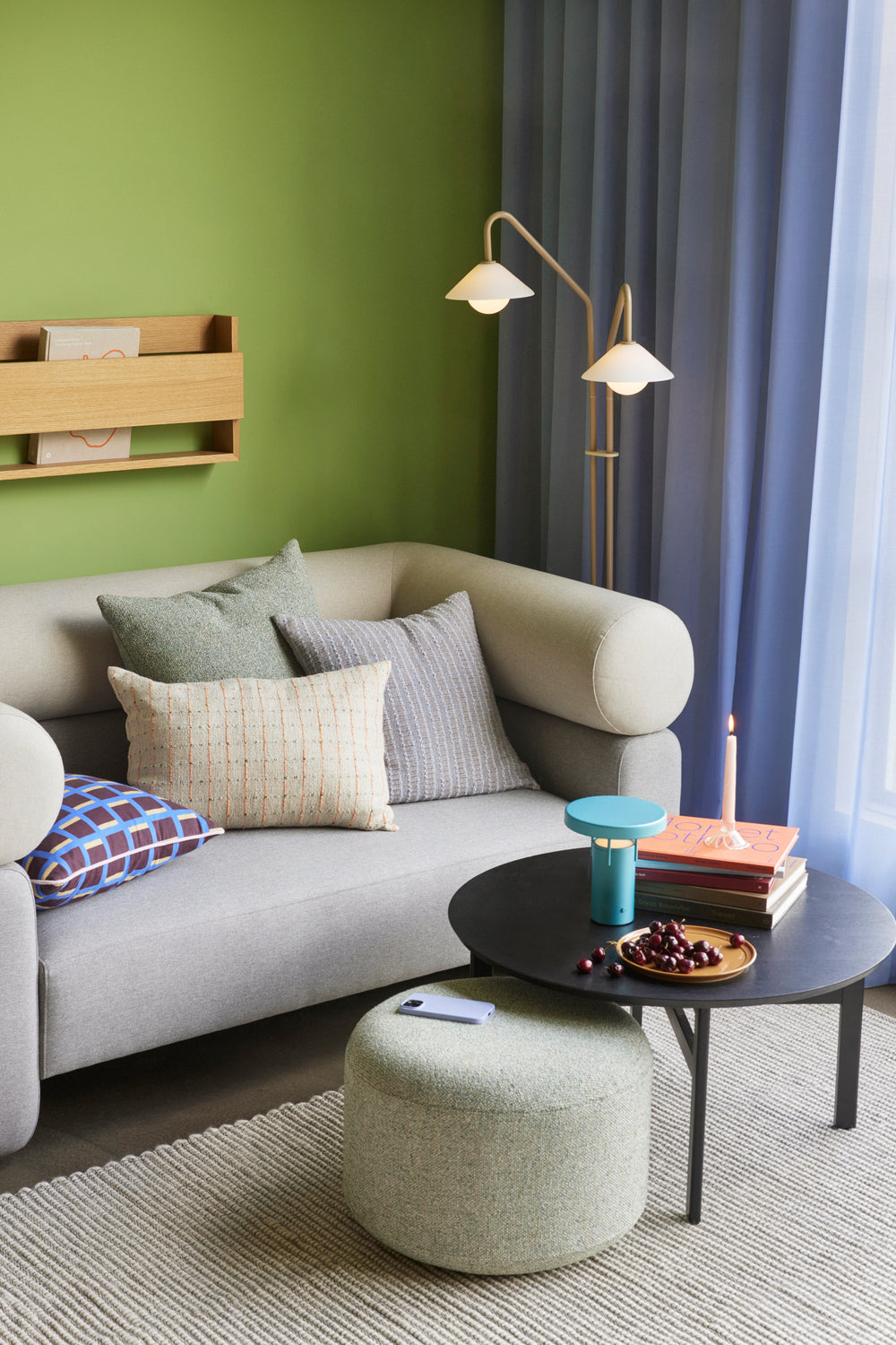 Gap Magazine Holder – Natural Oak Veneer