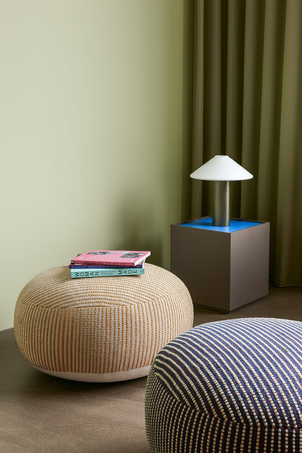 Orbit Table Lamp Dark green