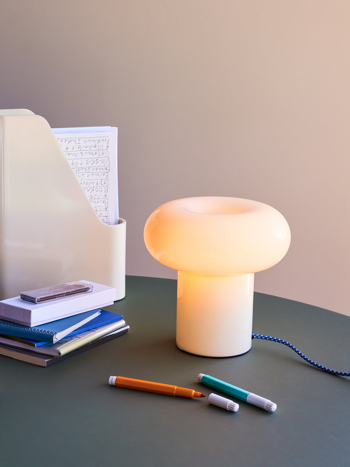 Hues Table Lamp Light green