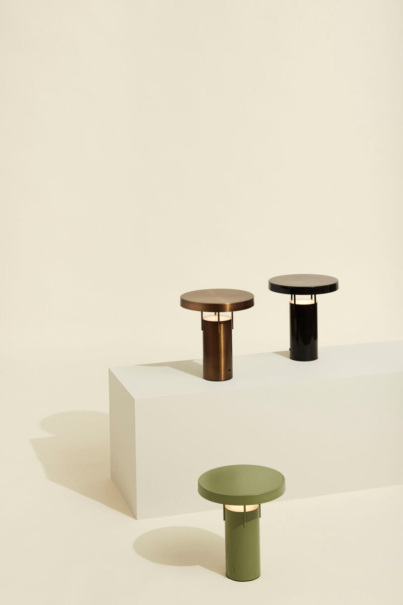 BringMe Portable Lamp Black